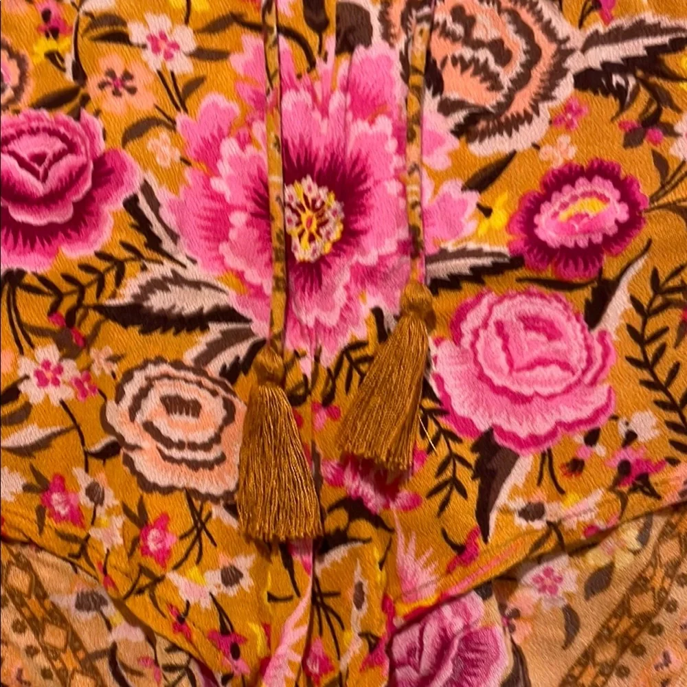 spell babushka shorts - Picture 5 of 11